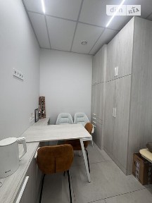 Здається комерційне приміщення на вул. Трамвайна 3В, площа 9 кв. м • ID 35086587