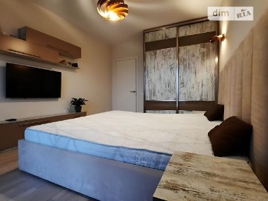Продаж 3к квартири 92.25 кв. м на вул. Угорська 12 • ID 35086734