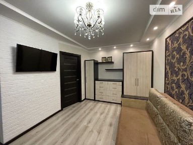 Продаж 1к квартири 33 кв. м на вул. Левка Лук'яненка 137 • ID 35086353