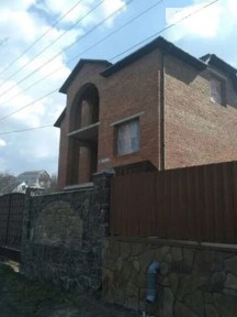 Продаж 3 поверхового будинку з ділянкою на 6 соток, 250 кв. м, 5 кімнат, на вулиця Косарєвої Ніни • ID 35087698