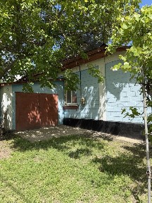Продаж будинку біля міського пляжу та соснового лісу!
