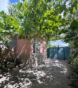 Продаж половини будинку на Миколаївці
