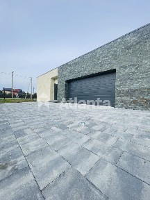 Продаж будинку біля озера і лісу поруч зі Львовом! 10 соток ділянка!