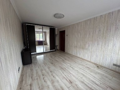 Продаж 1к квартири по вул. Кулика і Гудачека (Макарова)