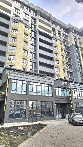 Продаж 2к квартири з частковим ремонтом Ціна нижча ніж у забудовника Паркінг підземний