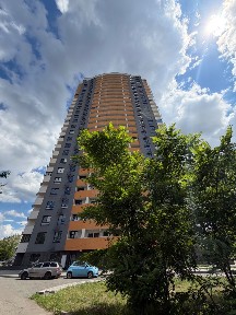 Продам ЖК Радужний Київміськбуд Троєщина з документами
