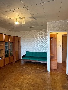 ПРОДАЖ 1-но кімнатна малосімейка по вулиці Космонавтів