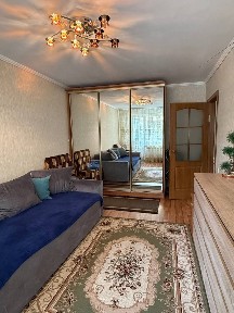 Продаж 3-х кімнатна квартира по Незалежності