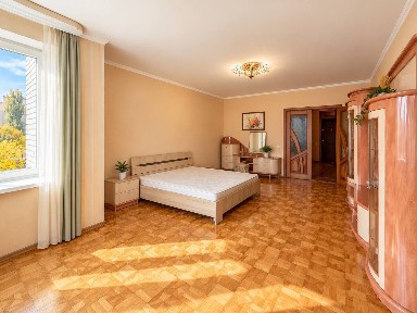 ОРЕНДА ПРОСТОРОЇ 3-КІМНАТНОЇ КВАРТИРИ | 105 М² | вул. Миколи Голего, 6 | 3 поверх