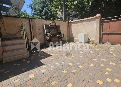 Частина будинку з власним двором біля моря - 6-та станція Фонтану!