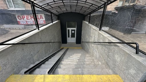 Приміщення 236 м2, вул. Одеська 14, поруч центр міста
