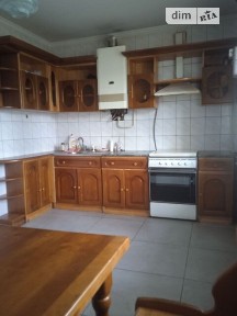 Продаж 3к квартири 135 кв. м на вул. Варшавська 5В • ID 35088200