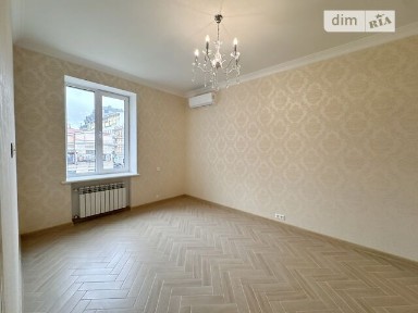 Продаж 2к квартири 70 кв. м на вул. Грецька 43 • ID 35088029