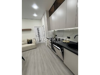 Продаж 2к квартири 42 кв. м на вул. Краснова • ID 35087885
