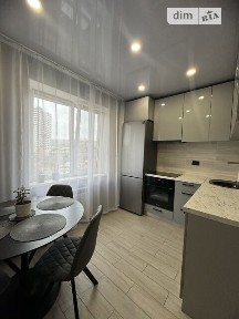 Продаж 1к квартири 40 кв. м на просп. Героїв • ID 35088475