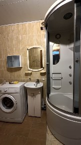 Продаж квартири з автономним опаленням на Юрія Липи, 4
