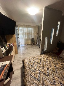 вулиця Остафія Дашкевича, 15-а. Квартира з ремонтом у відмінному стані.