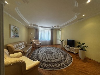 Продаж 3 кім. квартира, Оболонь, Івасюка 10А, г. Сталінграду