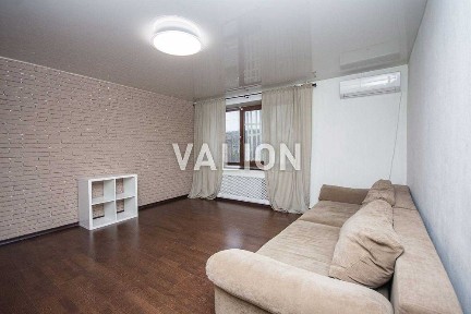Без% Продаж 3-кімн. квартири Антоновича 53/30,Центр