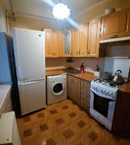 Оренда 3к. кв. по вул. Жуля Верна 13А, 8/9 пов.; Газ. Борщагівка: Якуба Коласа, Жмеринська, Леся Курбаса, Тулузи, Гната Юри.