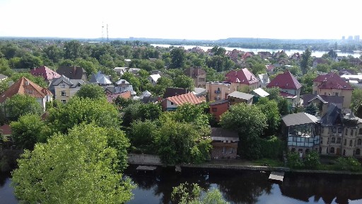 Власник. Без %. Газ. Сонячні батареї. Все працює без світла.