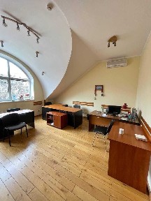 Оренда офісу з генератором 117 м² 5 кабінетів вул. Героїв УПА