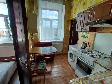 Оренда 2х кімнатної квартири 45м² Індивідуальне газове опалення. р-н центрального базару