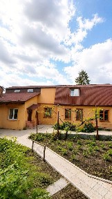 Дом 2-х этажный в центре Харькова.