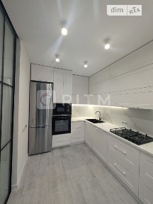 Продаж 3к квартири 71 кв. м на вул. Івана Франка • ID 35089496