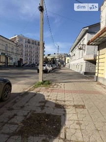 Продаж комерційного приміщення на вул. Державного Прапора 10, площа 23.9 кв. м • ID 35090841