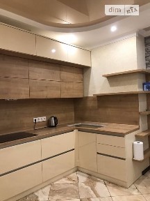 Продаж 2к квартири 67 кв. м на вул. Захисників України • ID 35092304