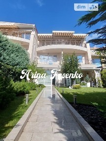 Продаж 3 поверхового будинку з верандою і ділянкою на 2 сотки, 284 кв. м, 5 кімнат, на вул. Новоберегова • ID 35091626