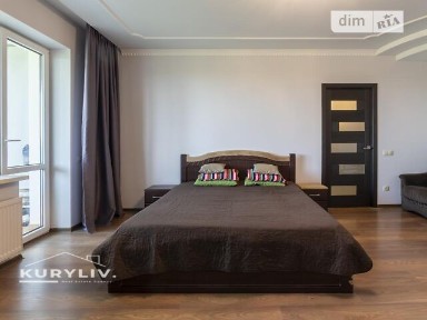 Продаж 2к квартири 72 кв. м на вул. Зелена 115, кв. 5 • ID 35092797