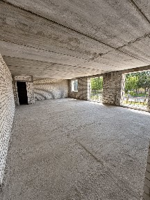 Комерційне приміщення 200 м² у ЖК «Всі свої»