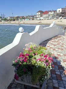 Здам будинок на березі моря, з листопада по травень