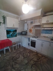 продається двух кімнатна квартира в приватному секторі