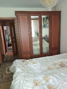 Продвм двосторонну 3 кімнатну квартиру. Черемушки. Спецпроект. ГАЗ. Кухня 12 м2. Балкон