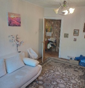 Продам 2 кімнатну квартиру. Вул. Івана та Юрія Липи^Героїв Крут. Кімнати роздільні. ГАЗ