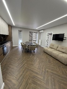 Продаж 2-ох кімнатної квартири ЖК West Towers м. Ужгород вул. Легоцького 2 кімнати окремі переуступка