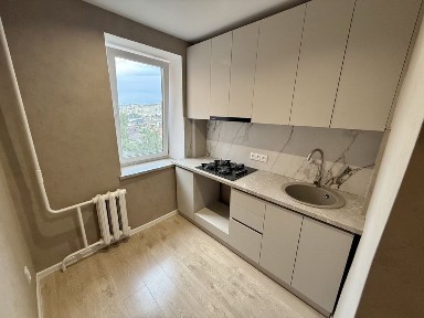 Продаж 1 кімнатної квартири вул. Соборна 275