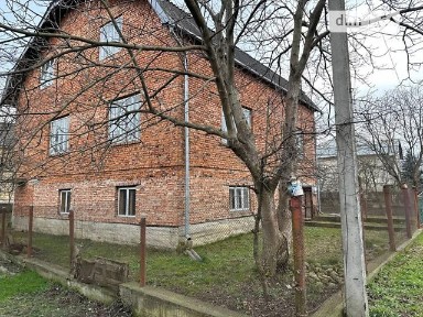 Продаж 2 поверхового будинку з ділянкою на 10 соток, 240 кв. м, 7 кімнат, на вул. Трудова • ID 35093356