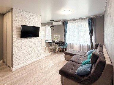 Продаж 2-кімнатної квартири 54 м², Софії Русової, 7