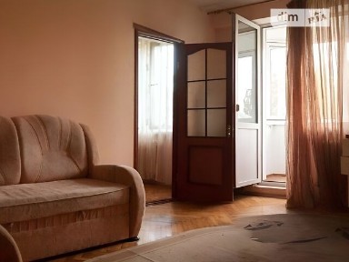 Продаж 3к квартири 46 кв. м на вул. Волинська 8 • ID 35095347