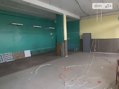 Продаж офісного приміщення 132.3 кв. м. на 1 поверсі на вул. Космонавтів 13, одноповерхова будівля • ID 35094515