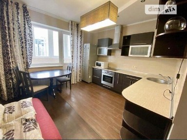 Продаж 2к квартири 73 кв. м на вул. Урлівська 21 • ID 35094063