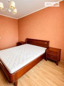 Продаж 3к квартири 72 кв. м на вул. Героїв Дніпра 7 • ID 35093613