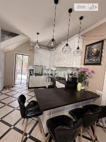 Продаж 2 поверхового таунхауса з ділянкою на 1.15 сотки, 73 кв. м, 2 кімнати, на вул. Жоліо-Кюрі • ID 35096133