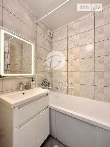 Продаж 2к квартири 33 кв. м на вул. Північна 12 • ID 35095639