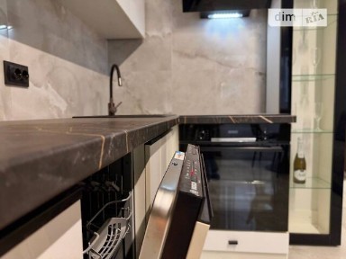 Продаж 1к квартири 45 кв. м на вул. Левицького Романа 4 • ID 35095537