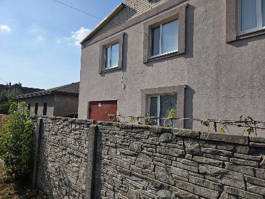 Продам просторий 3-поверховий будинок 165 м² з каміном та гаражем, Одинківка
